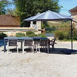 Bed & Breakfast Au Pays De Jacquou D'hotes Et Table D'hotes En Dordogne Fossemagne