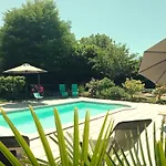Au Pays De Jacquou D'hotes Et Table D'hotes En Dordogne Bed and Breakfast
