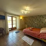 Au Pays De Jacquou D'hotes Et Table D'hotes En Dordogne Fossemagne