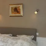 Bed & Breakfast Au Pays De Jacquou D'hotes Et Table D'hotes En Dordogne Fossemagne