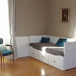 Bed and Breakfast Au Pays De Jacquou D'hotes Et Table D'hotes En Dordogne Fossemagne