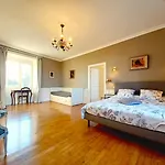 Au Pays De Jacquou D'hotes Et Table D'hotes En Dordogne Bed & Breakfast 3*