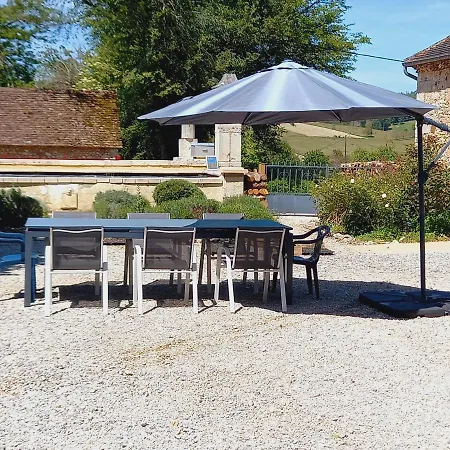 Bed and breakfast Au Pays De Jacquou : D'hotes Et Table D'hotes Fossemagne