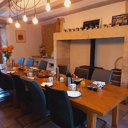 Au Pays De Jacquou : D'hotes Et Table D'hotes Bed & Breakfast Fossemagne