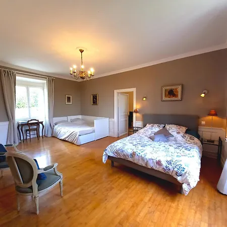 Au Pays De Jacquou : D'hotes Et Table D'hotes 3*