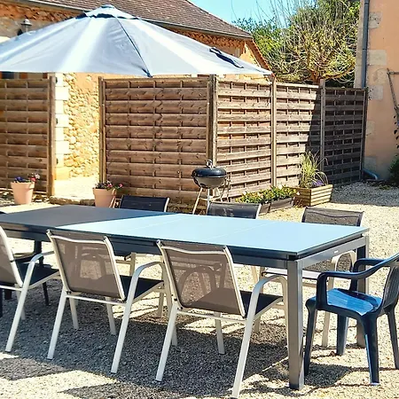 Bed and breakfast Au Pays De Jacquou : D'hotes Et Table D'hotes 3*