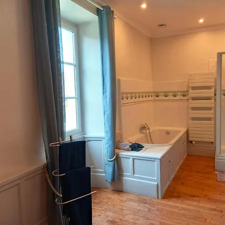 Au Pays De Jacquou D'hotes Et Table D'hotes En Dordogne 3*