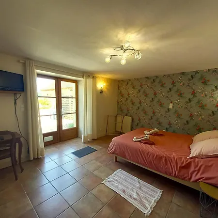 Au Pays De Jacquou D'hotes Et Table D'hotes En Dordogne Fossemagne