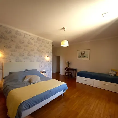 Au Pays De Jacquou : D'hotes Et Table D'hotes 3*