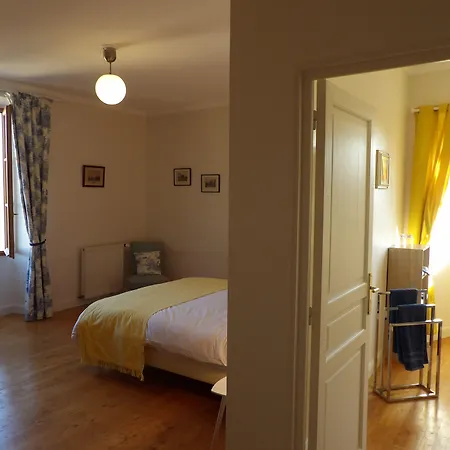 Bed & Breakfast Au Pays De Jacquou D'hotes Et Table D'hotes En Dordogne Fossemagne
