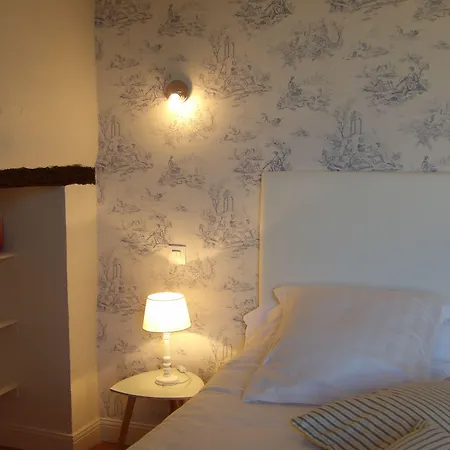 Au Pays De Jacquou D'hotes Et Table D'hotes En Dordogne Bed & Breakfast