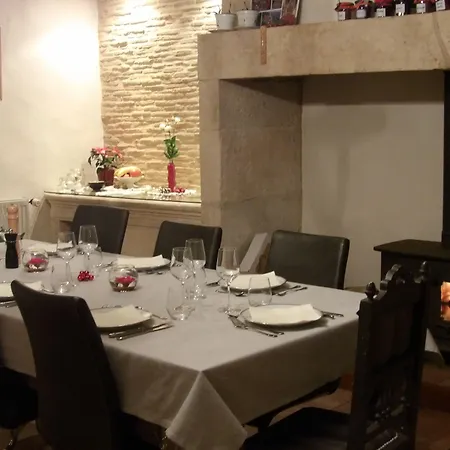 Au Pays De Jacquou D'hotes Et Table D'hotes En Dordogne 3*
