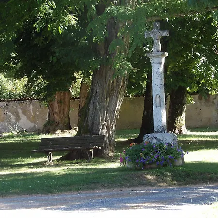 Au Pays De Jacquou D'hotes Et Table D'hotes En Dordogne 3*