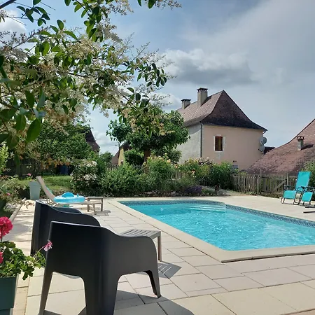 Au Pays De Jacquou D'hotes Et Table D'hotes En Dordogne 3*
